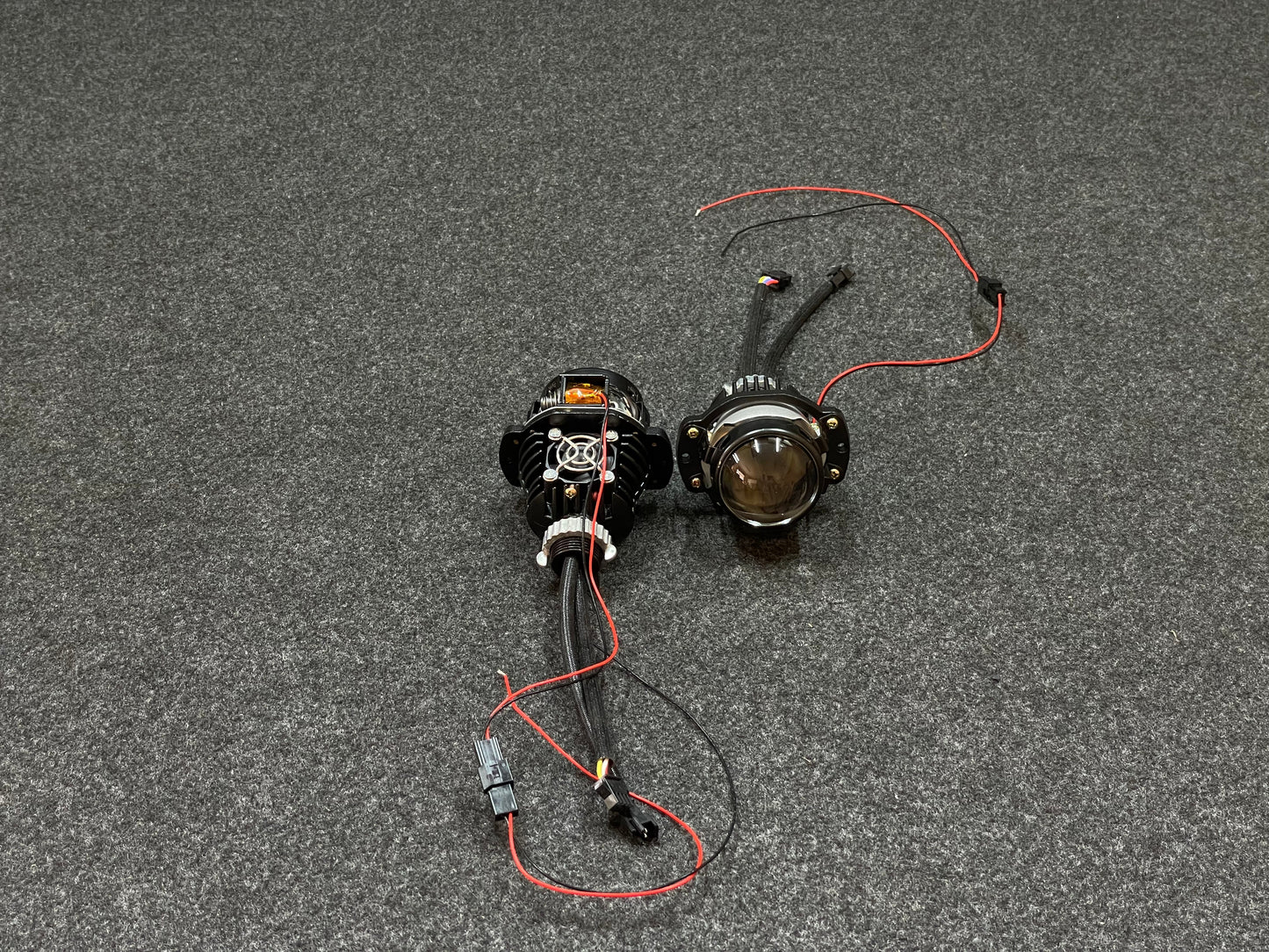 Proiettori Bi-Led lenticolari 1.8